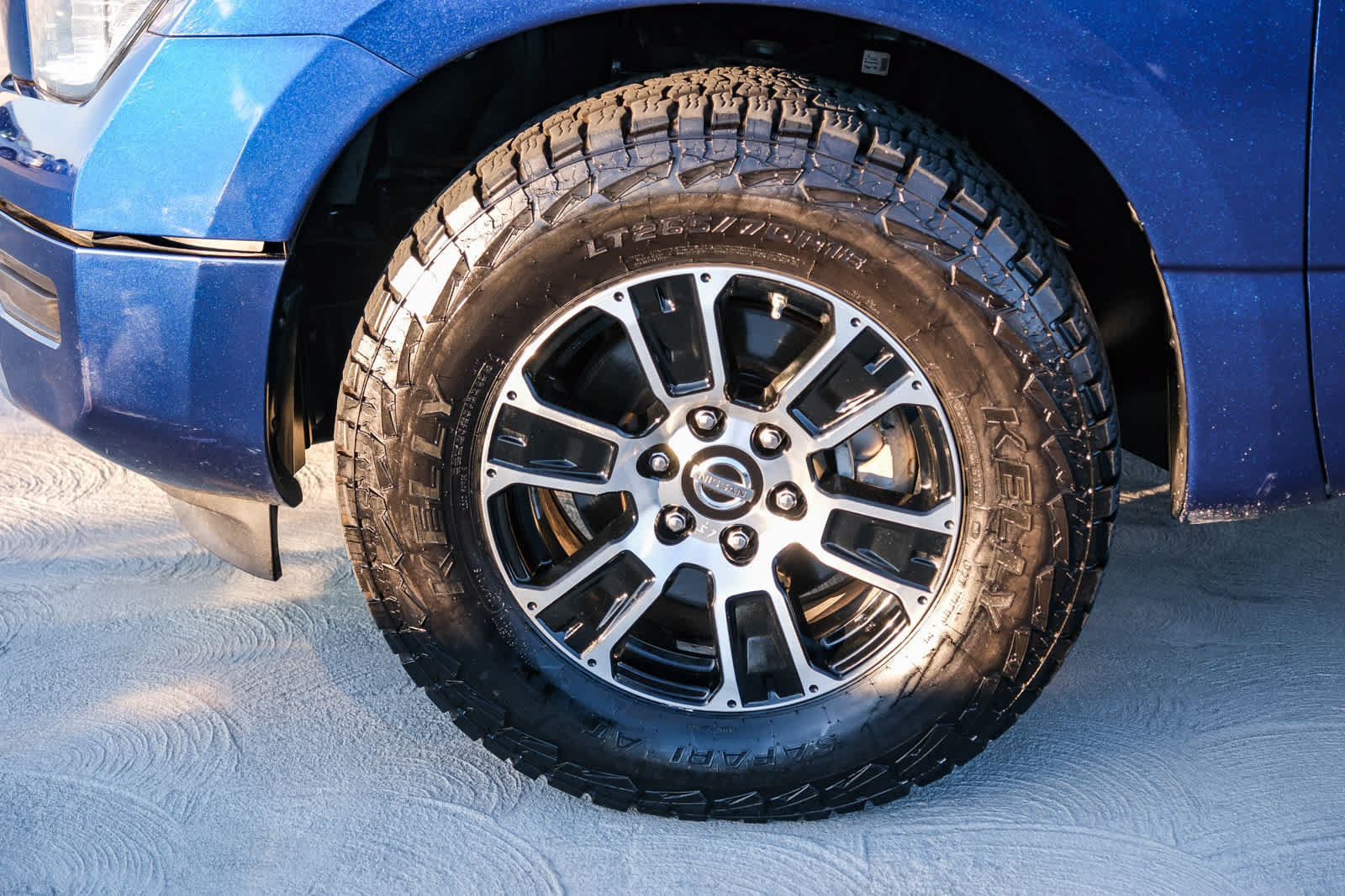 Used 2022 Nissan Titan SV RWD image 10
