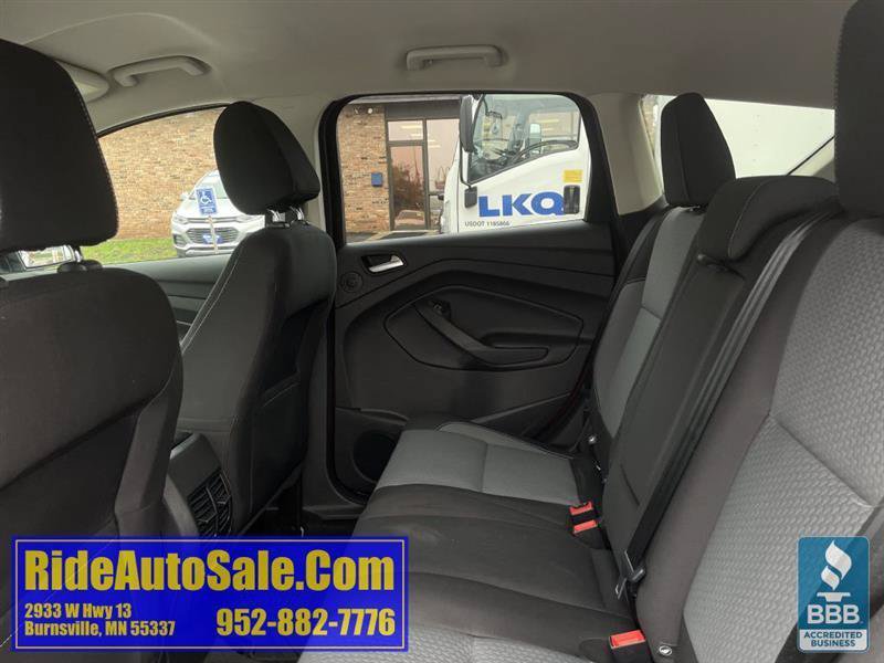 Used 2017 Ford Escape SE w/ Equipment Group 201A AWD/4WD image 12