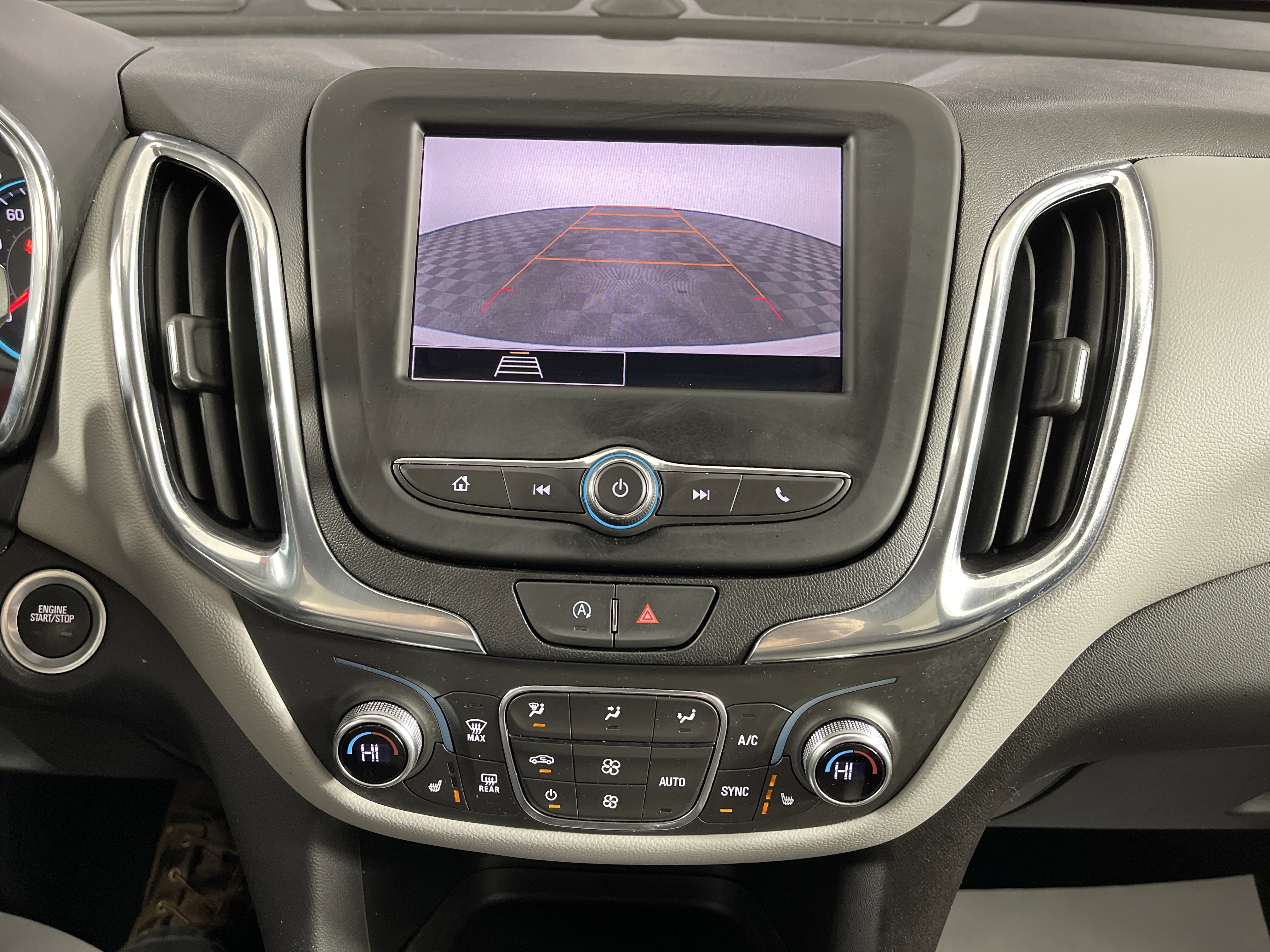 Used 2023 Chevrolet Equinox LT w/ Driver Convenience Package image 23