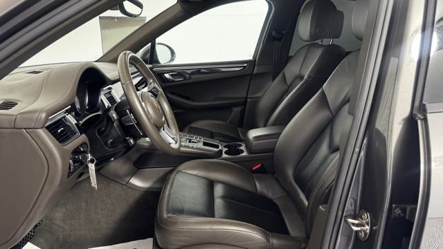 Used 2018 Porsche Macan S AWD/4WD image 11
