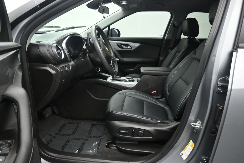 Used 2024 Chevrolet Blazer LT FWD image 11