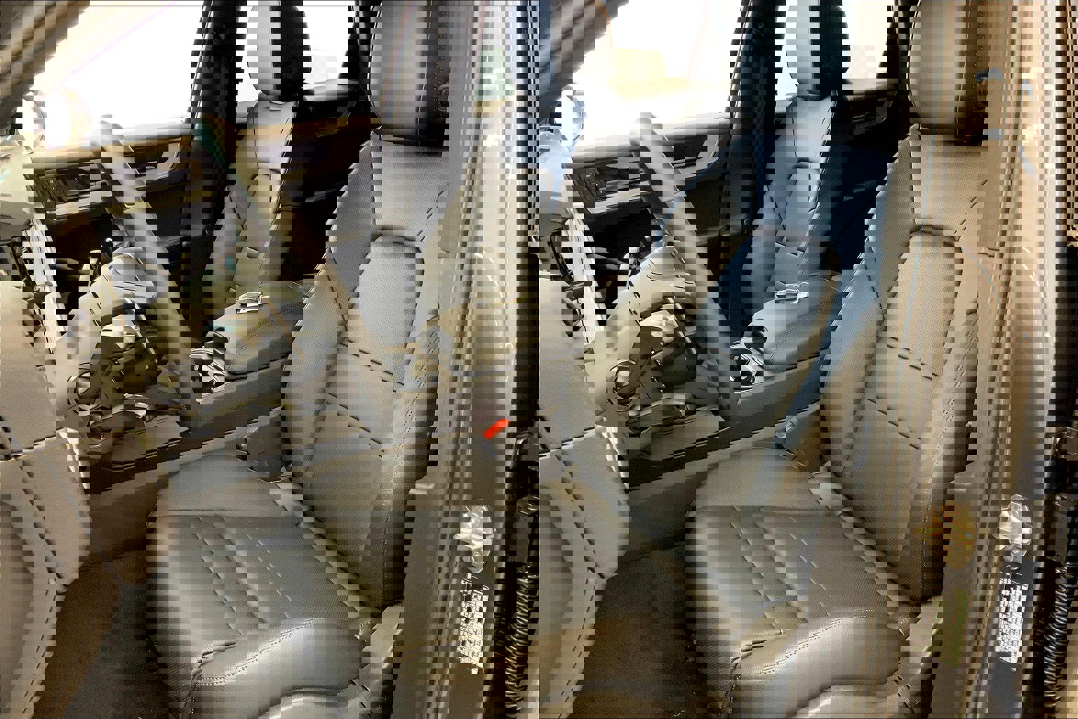 New 2025 Porsche Cayenne image 5