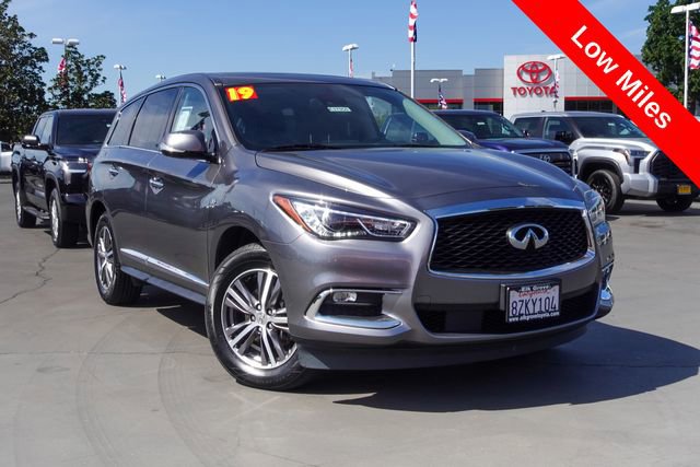 Used 2019 INFINITI QX60 Pure image 2