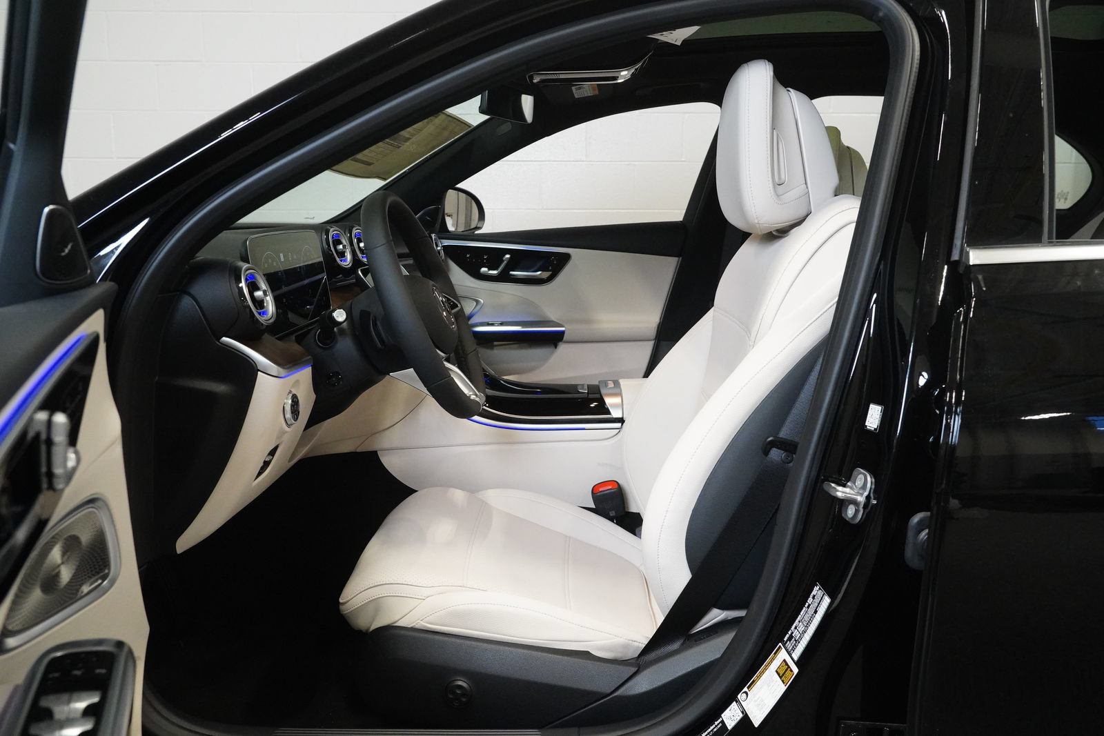 New 2026 Mercedes-Benz C 300 4MATIC Sedan image 14