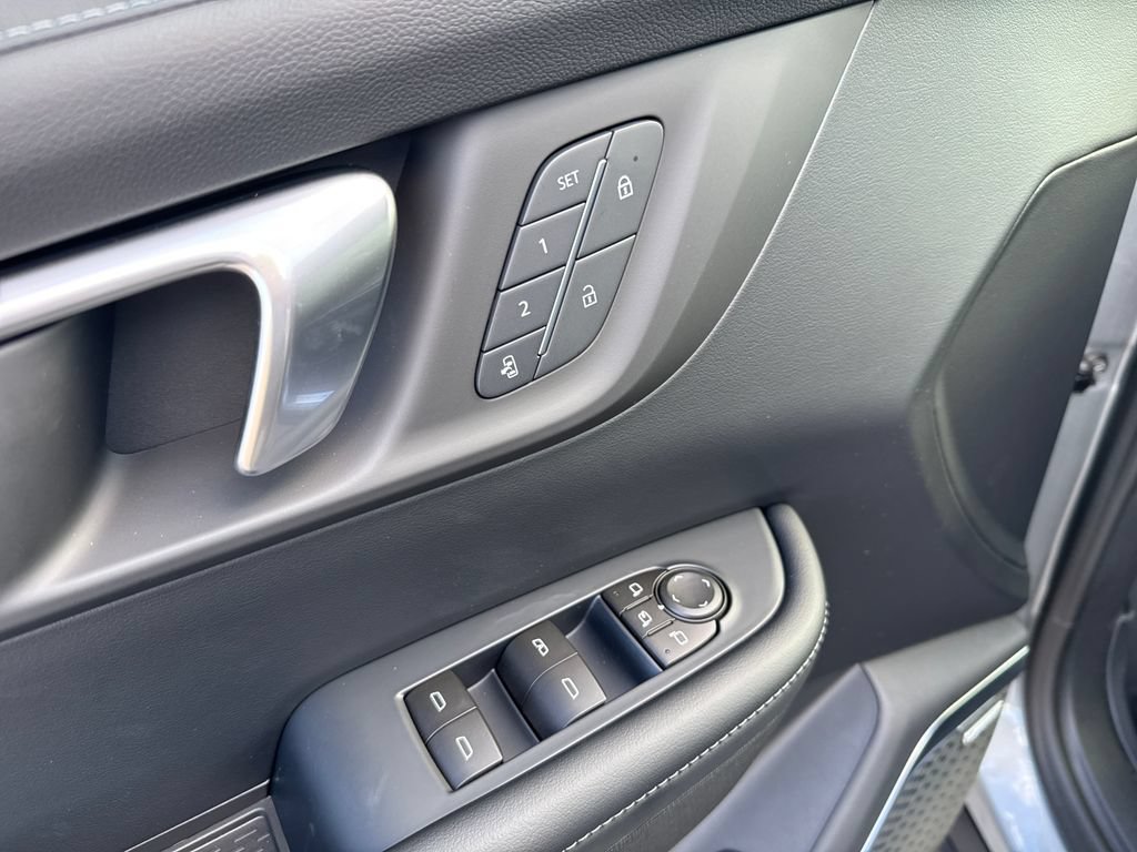 New 2026 Buick Enclave Preferred w/ Power Package AWD/4WD image 18