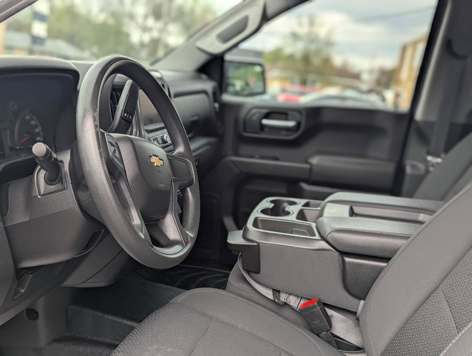 Used 2022 Chevrolet Silverado 1500 W/T w/ WT Value Package AWD/4WD image 16