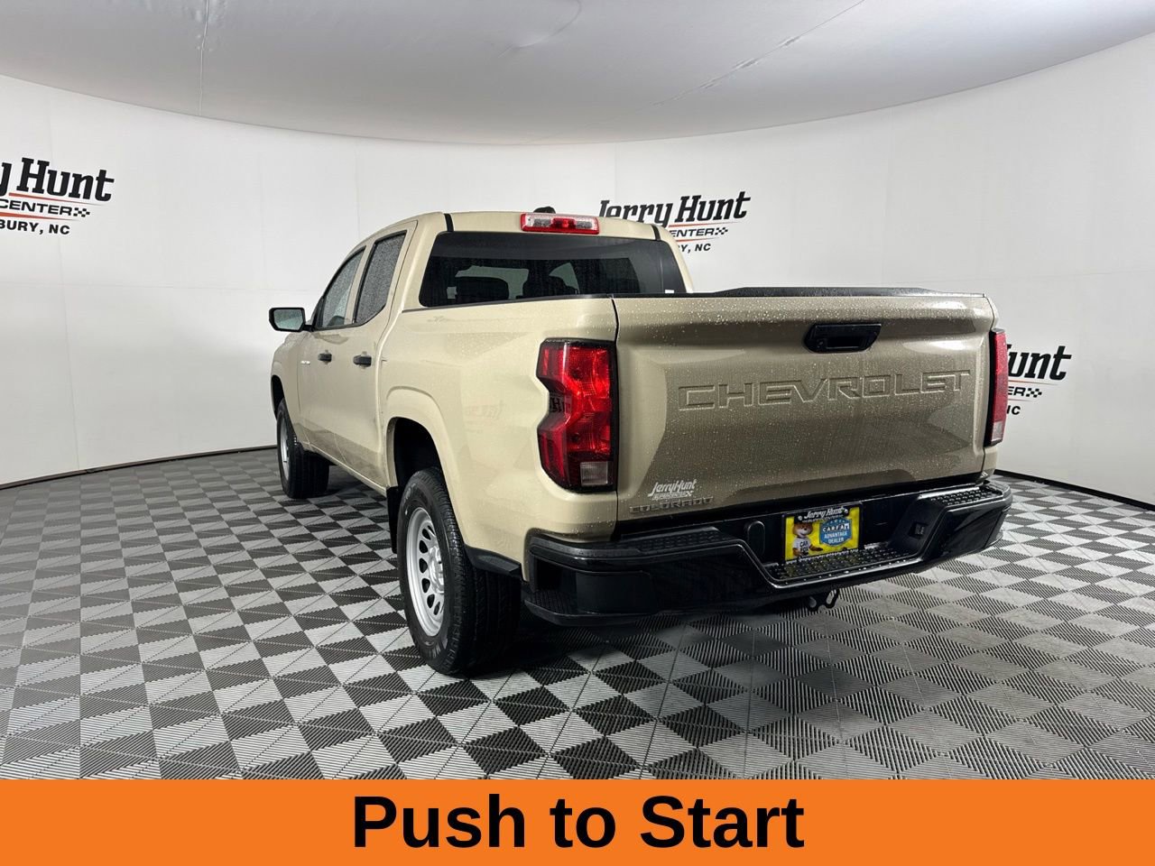 Used 2023 Chevrolet Colorado W/T image 9