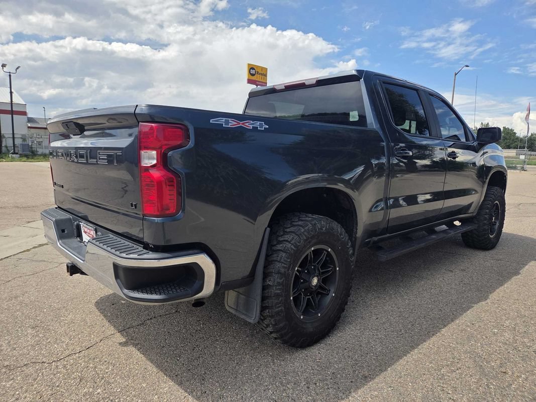 Used 2020 Chevrolet Silverado 1500 LT w/ Fleet Comfort Package AWD/4WD image 4