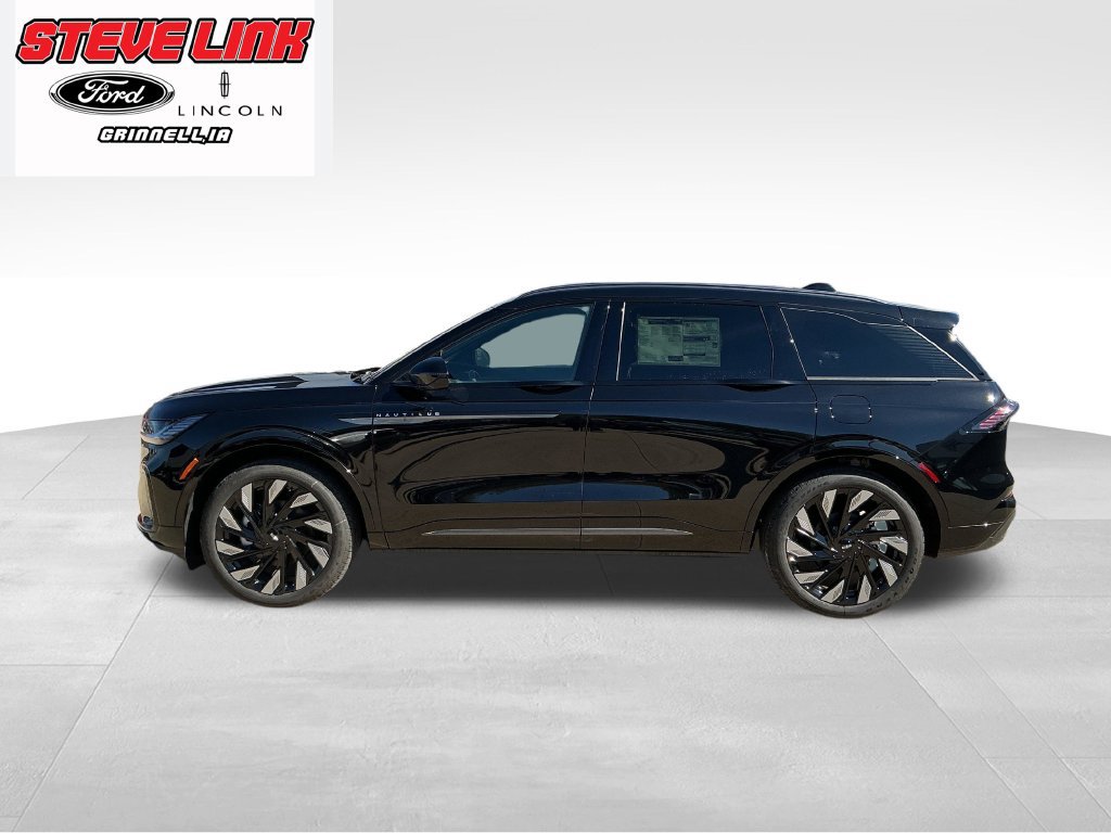 New 2026 Lincoln Nautilus Reserve w/ Jet Appearance Package AWD/4WD image 2
