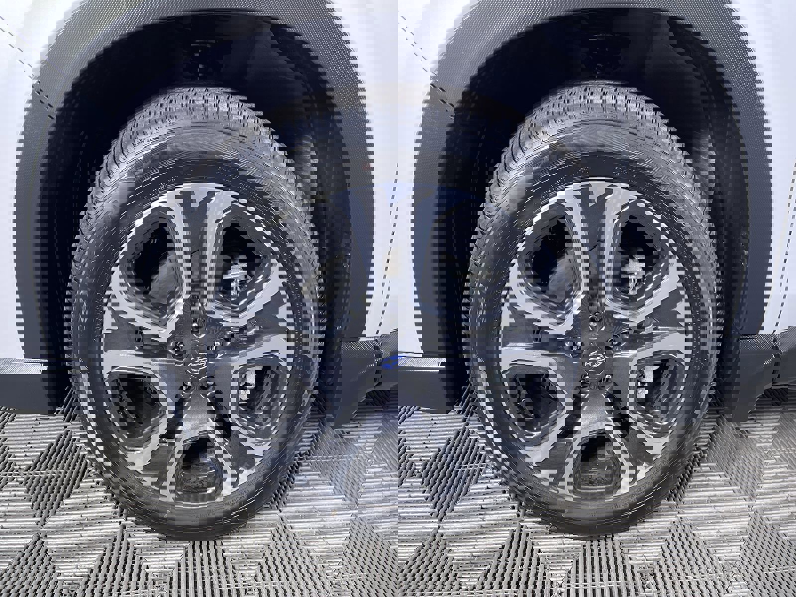 Certified 2025 Subaru Ascent Touring image 27