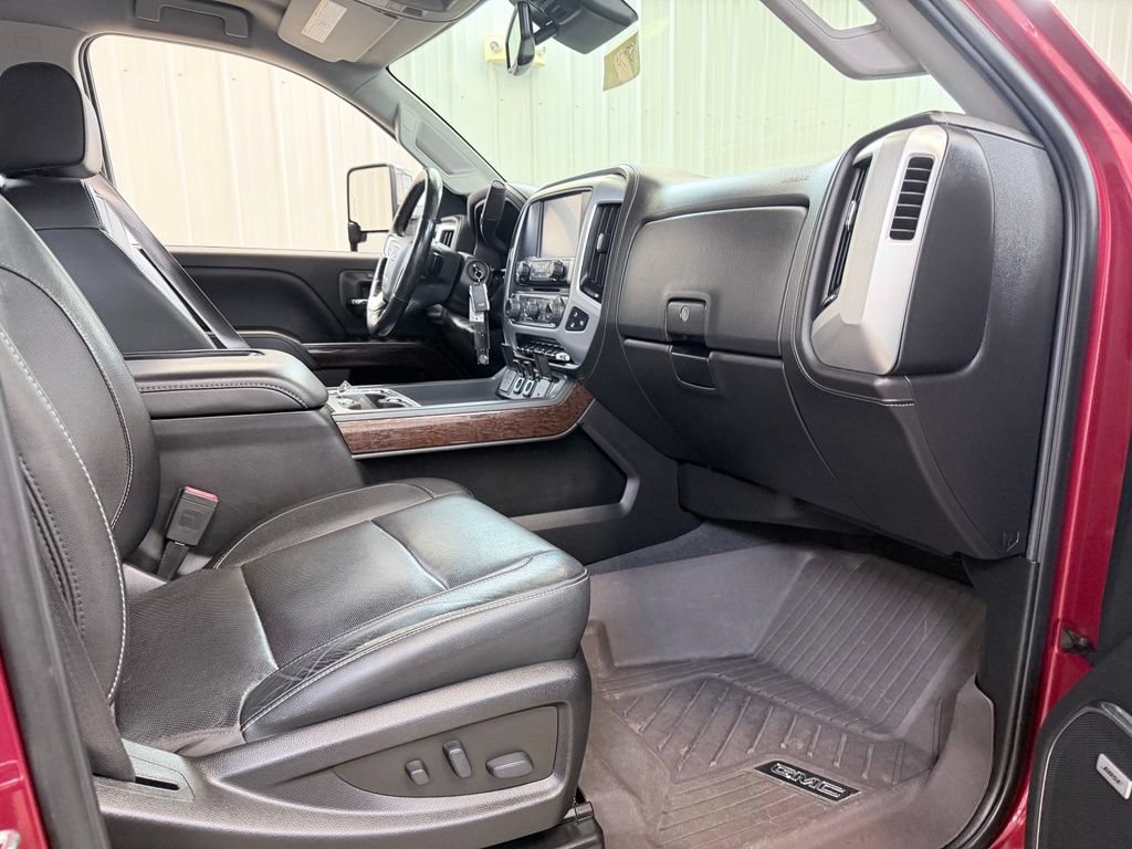 Used 2019 GMC Sierra 2500 SLT AWD/4WD image 34