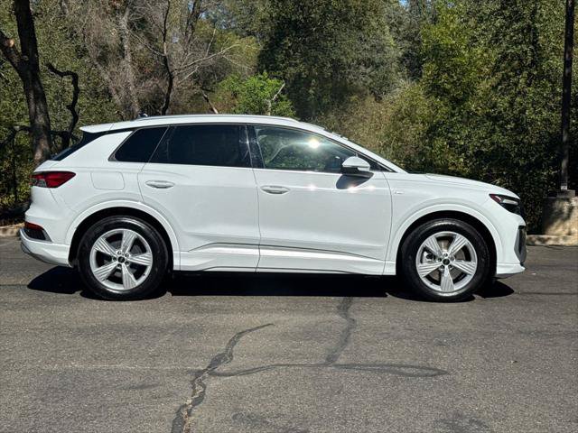 Certified 2025 Audi Q4 e-tron Premium AWD/4WD image 4