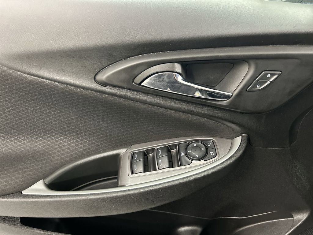 Used 2024 Chevrolet Malibu LS image 13