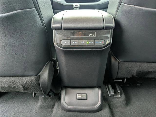 Used 2022 Toyota Highlander XLE FWD image 17