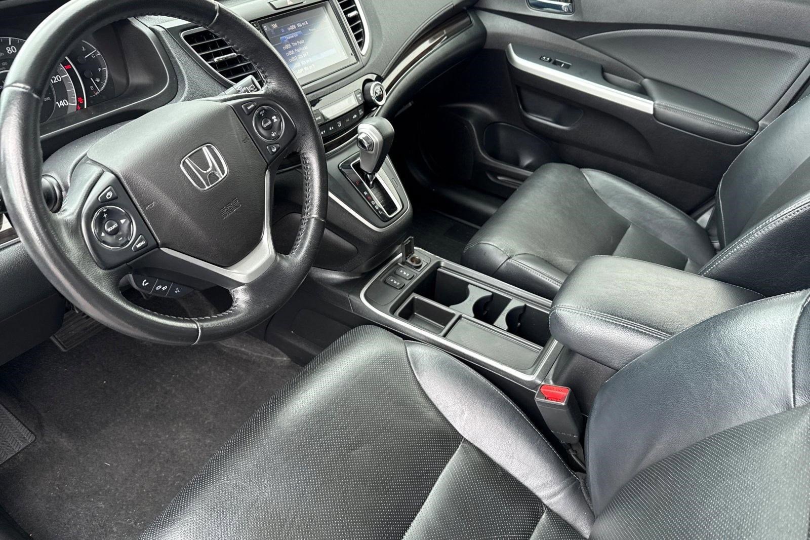 Used 2015 Honda CR-V Touring image 4