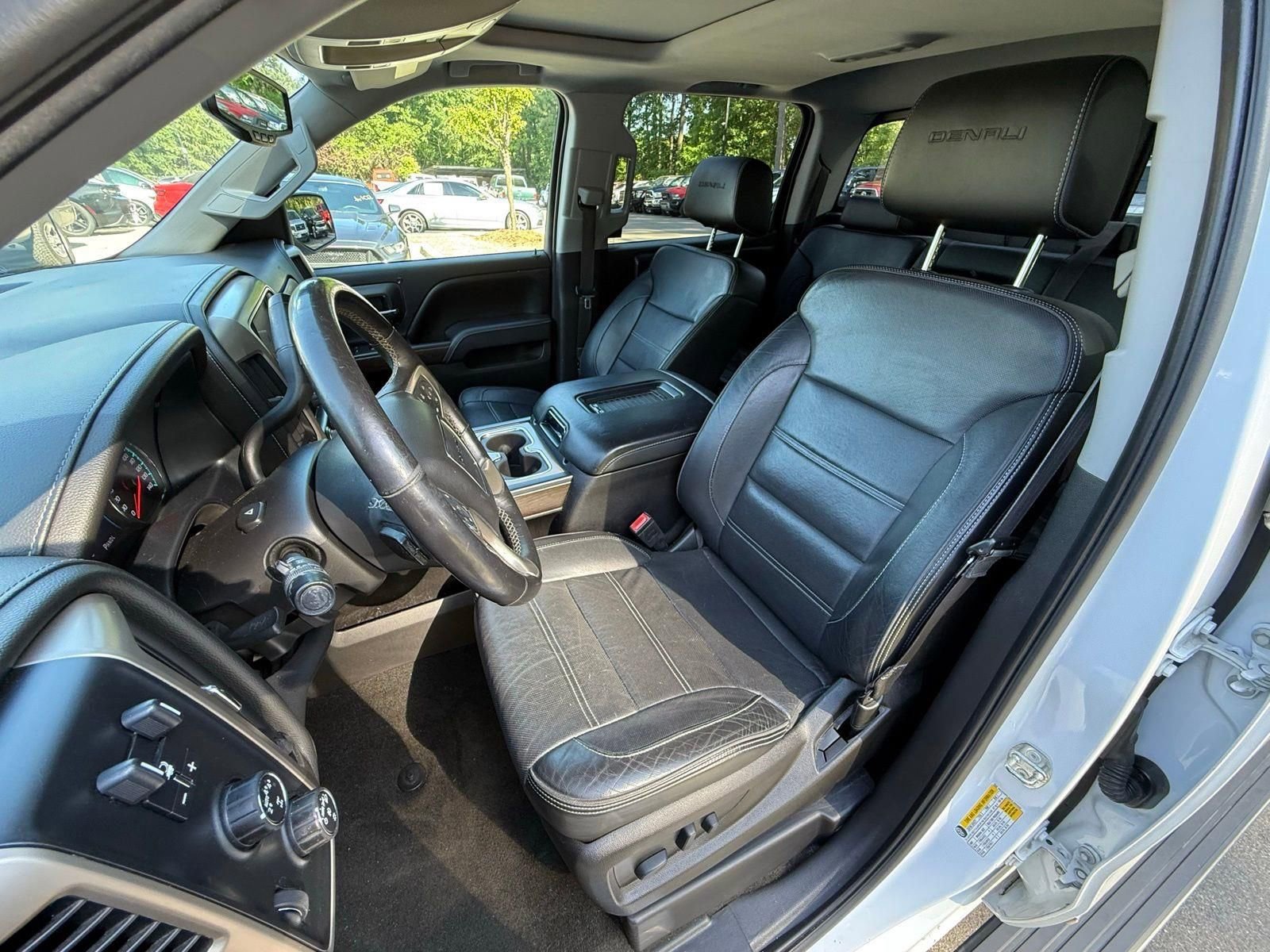 Used 2017 GMC Sierra 1500 Denali w/ Denali Ultimate Package AWD/4WD image 25
