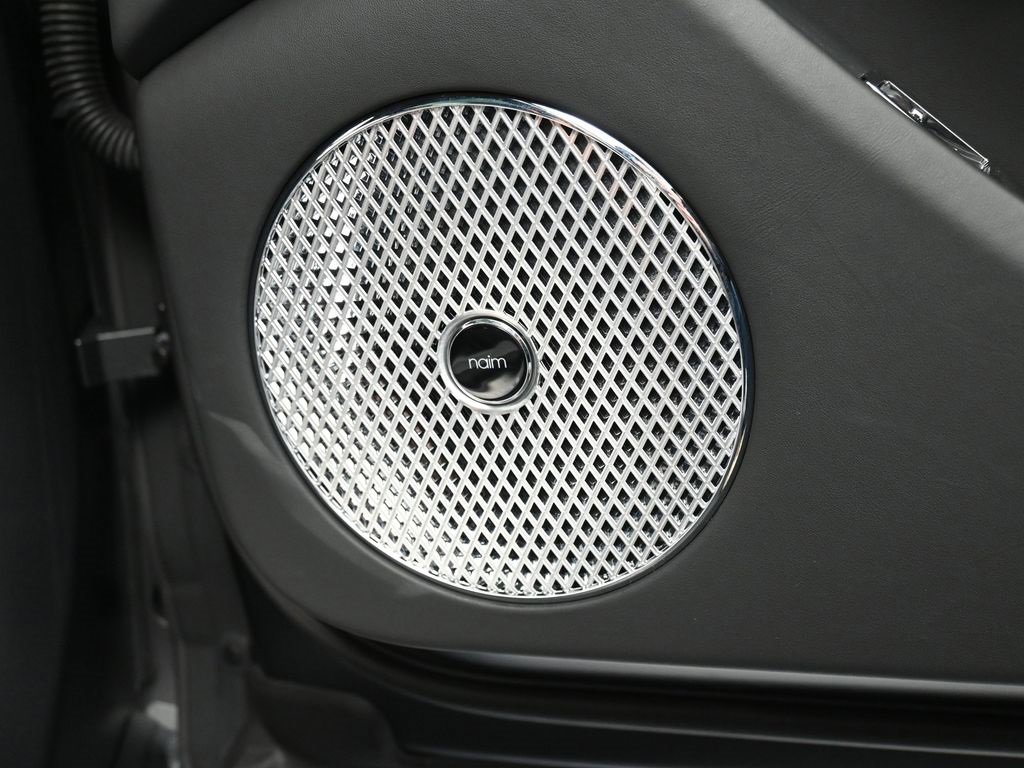 Used 2025 Bentley Flying Spur Plug-In Hybrid image 33