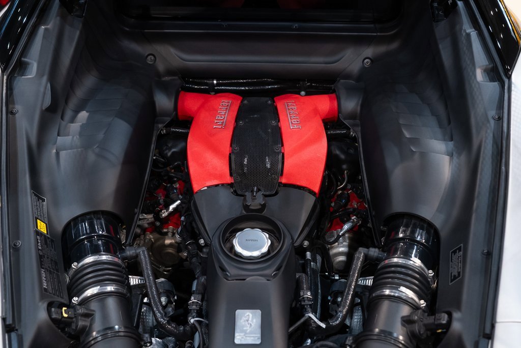 Certified 2022 Ferrari F8 Tributo image 18