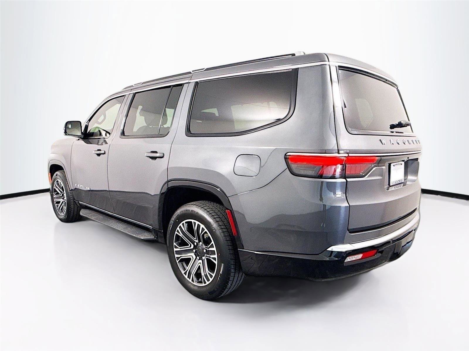 Used 2022 Jeep Wagoneer Series III w/ Convenience Group I RWD image 34
