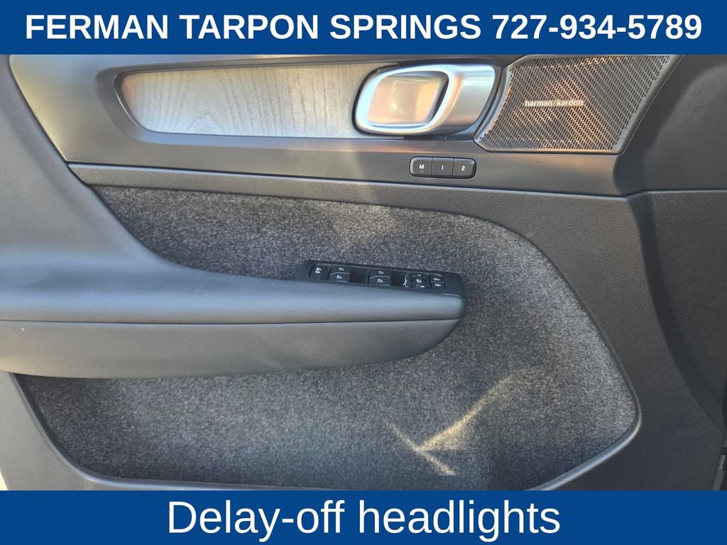 Certified 2025 Volvo XC40 B5 Ultra AWD/4WD image 25