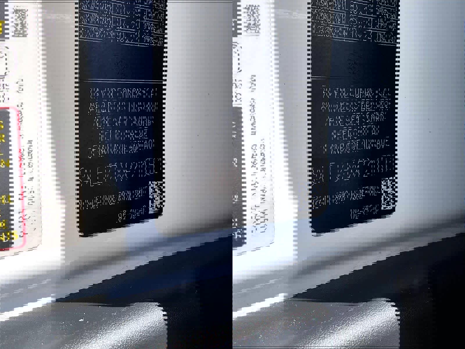 Used 2023 Land Rover Defender 110 S image 33