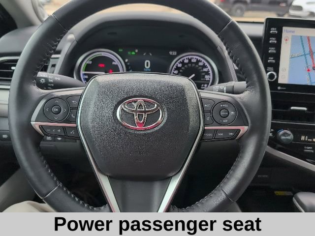 Used 2022 Toyota Camry XLE image 10