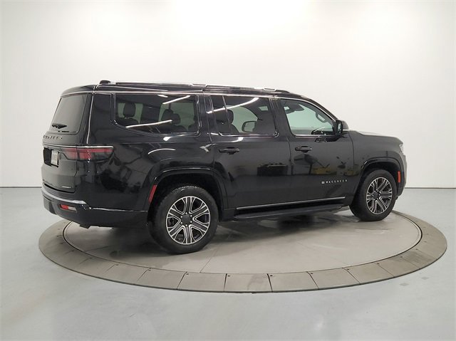 Used 2024 Jeep Wagoneer Series II w/ Flexible Seating Group image 7