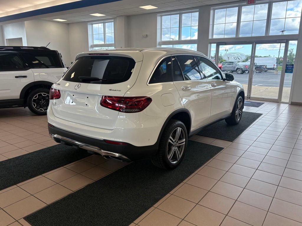 Used 2021 Mercedes-Benz GLC 300 4MATIC image 5