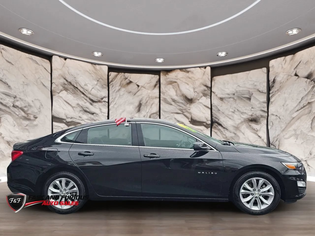 Used 2025 Chevrolet Malibu LT FWD image 5
