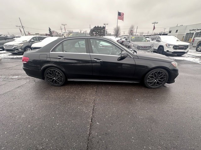 Used 2014 Mercedes-Benz E 350 4MATIC Sedan image 6