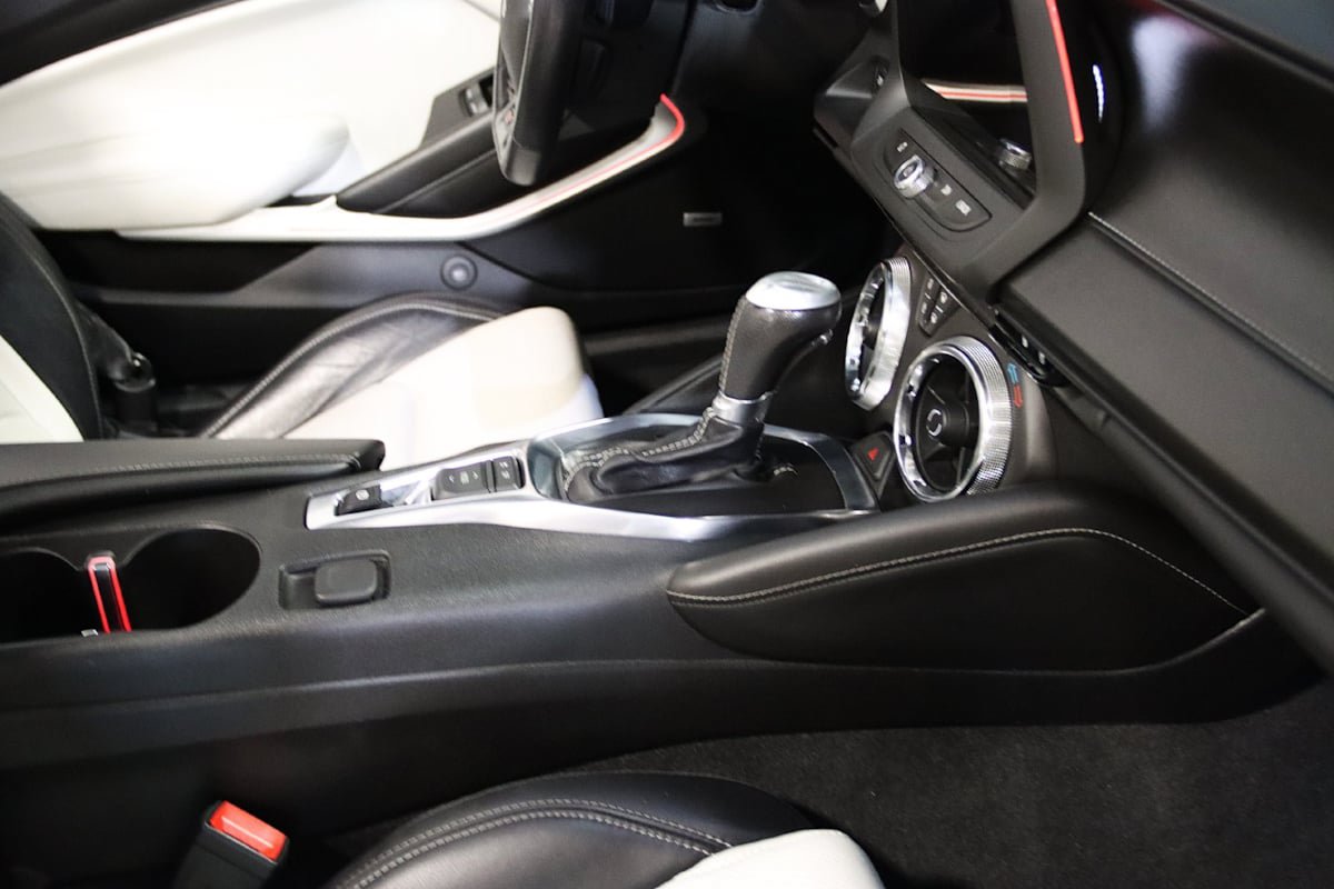 Used 2018 Chevrolet Camaro SS RWD image 68