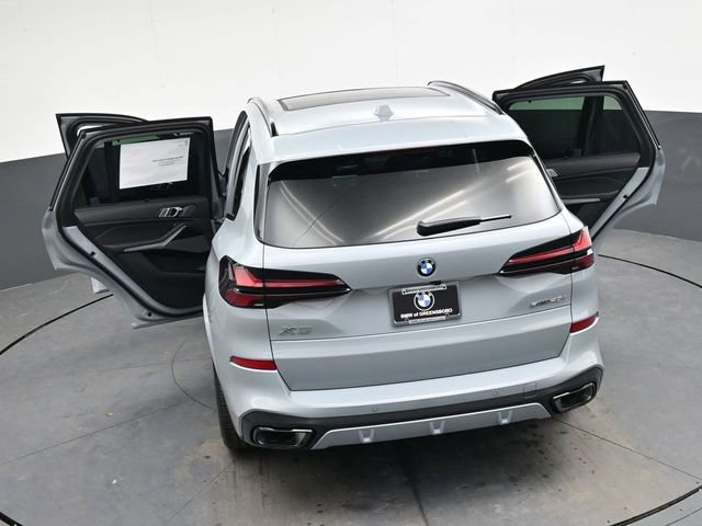 New 2026 BMW X5 sDrive40i w/ M Sport Package RWD image 43