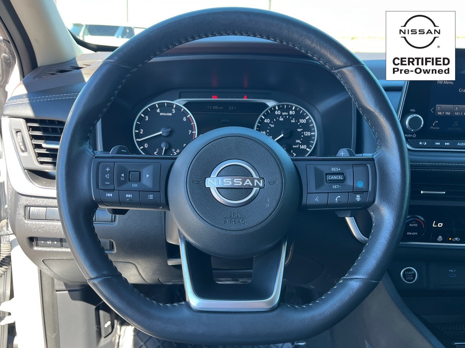 Certified 2023 Nissan Rogue SV w/ SV Premium B Package FWD image 18