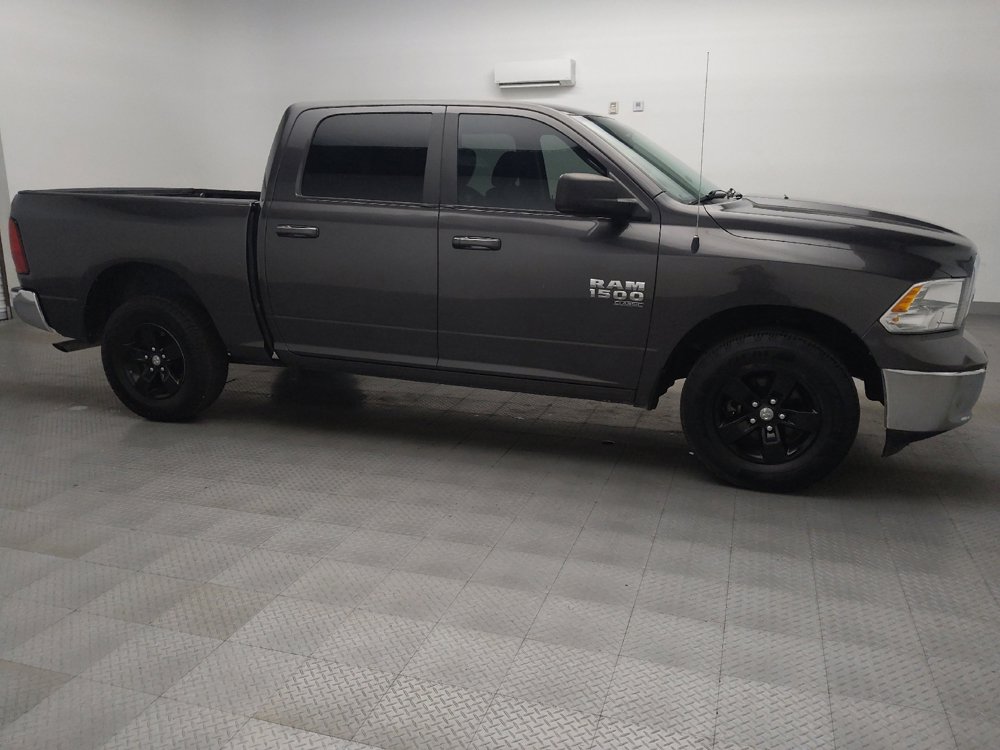 Used 2021 RAM 1500 Classic SLT image 11