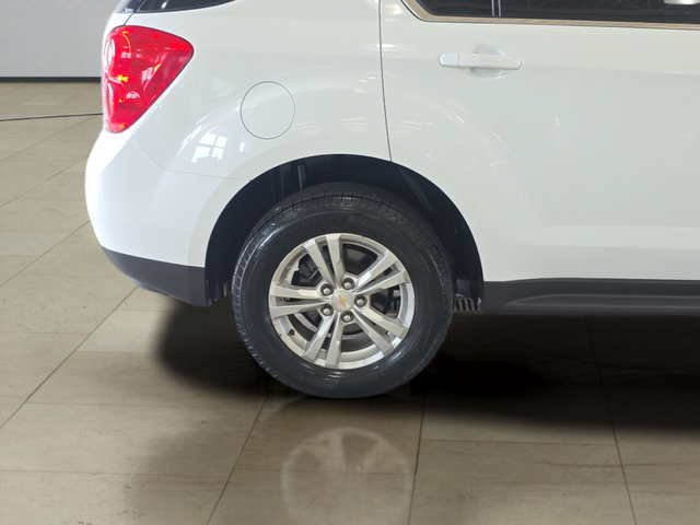 Used 2015 Chevrolet Equinox LT w/ Driver Convenience Package FWD image 28