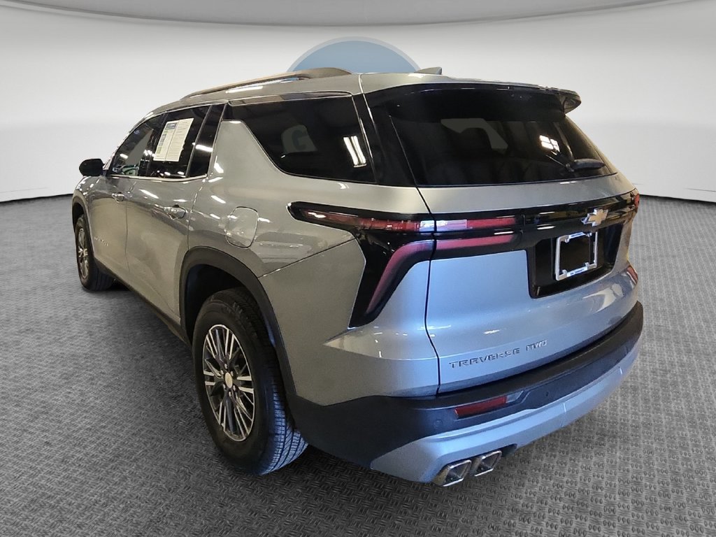 Certified 2026 Chevrolet Traverse LT w/ Driver Confidence Package AWD/4WD image 7