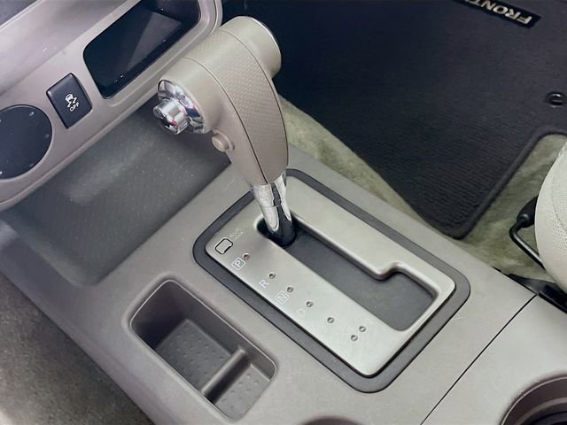 Used 2016 Nissan Frontier SV RWD image 16