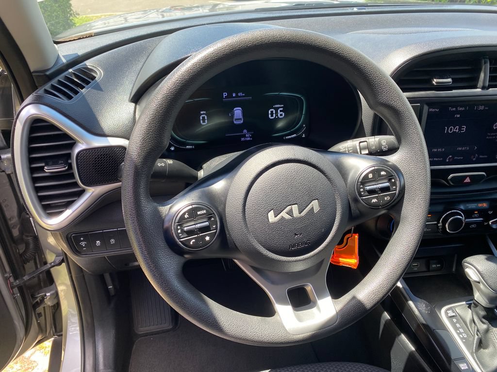 Used 2024 Kia Soul LX w/ Option Group 015 FWD image 32