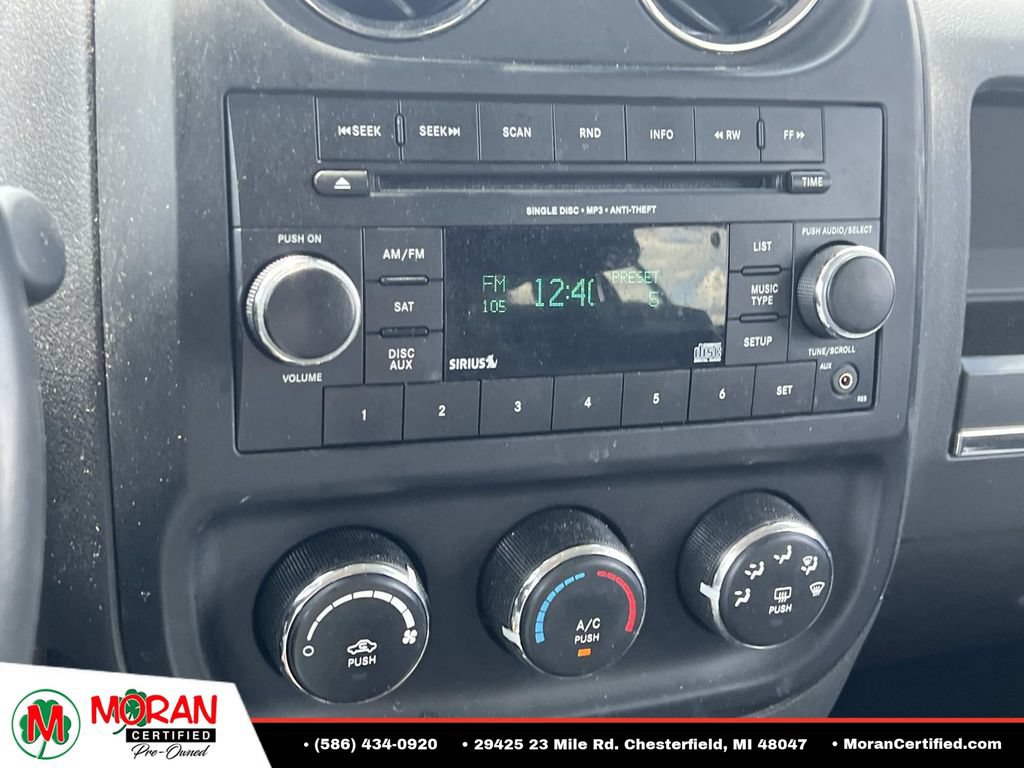 Used 2014 Jeep Patriot Latitude FWD image 19