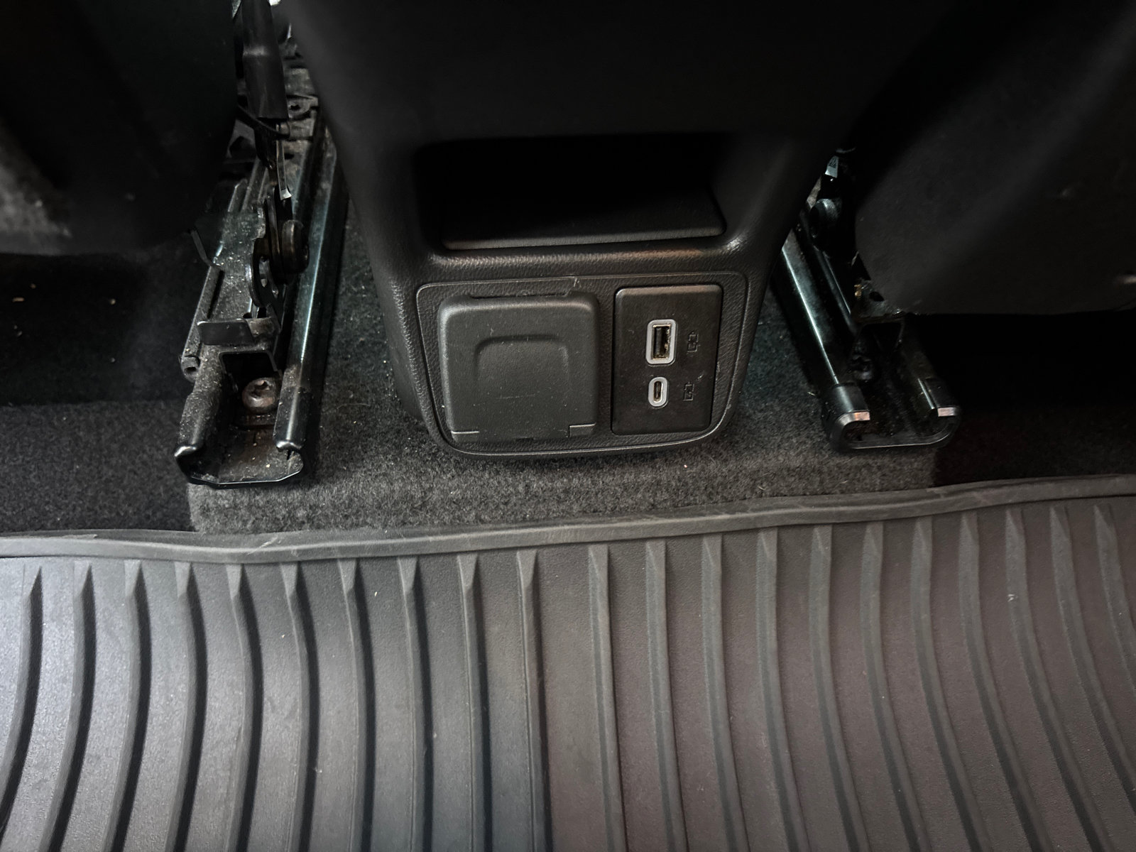 Used 2021 Chevrolet TrailBlazer RS w/ Sun and Liftgate Package FWD image 32