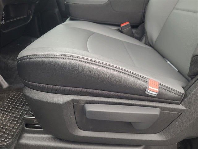 New 2024 RAM 4500 Tradesman image 12