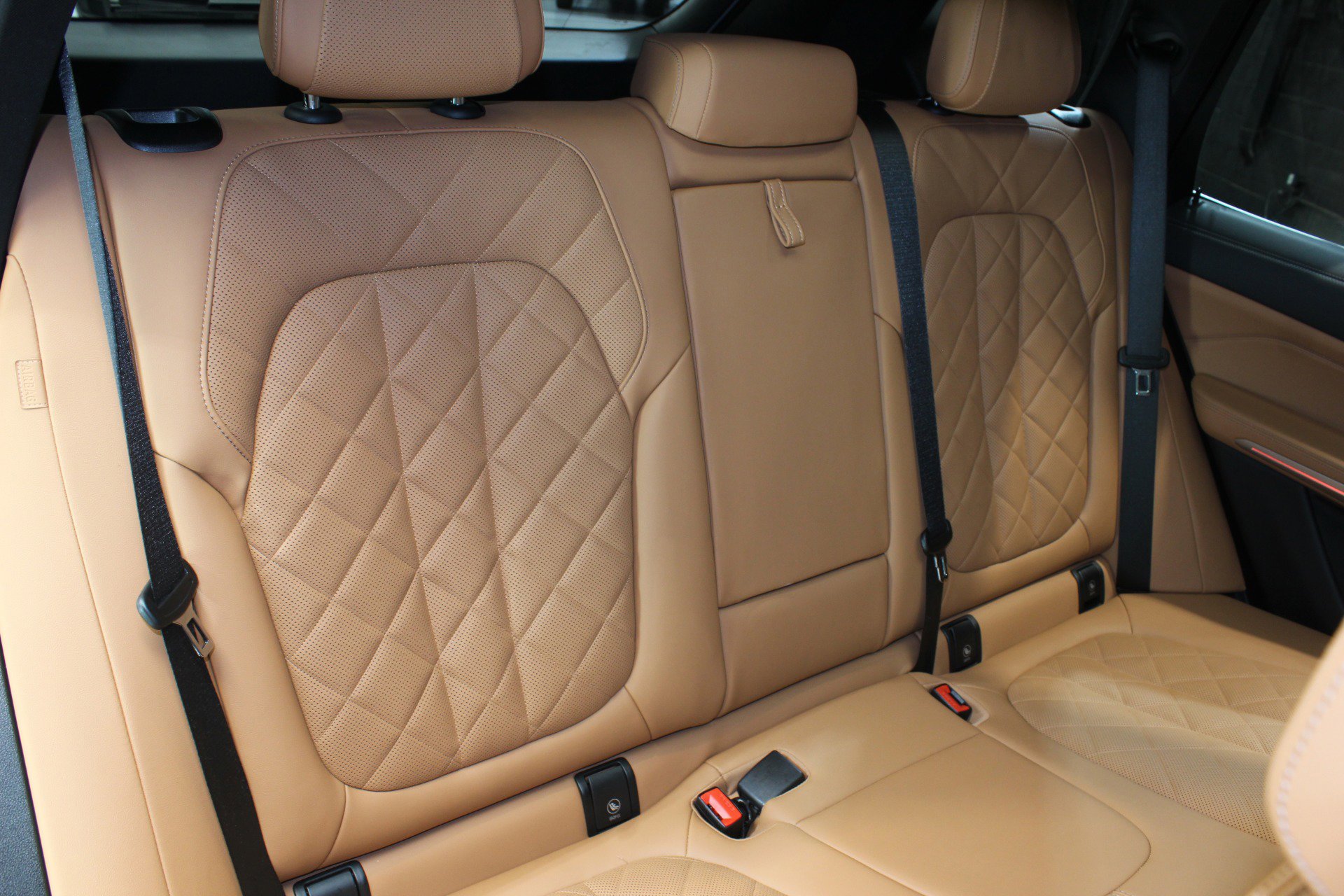 Used 2024 BMW X5 sDrive40i w/ Premium Package image 44