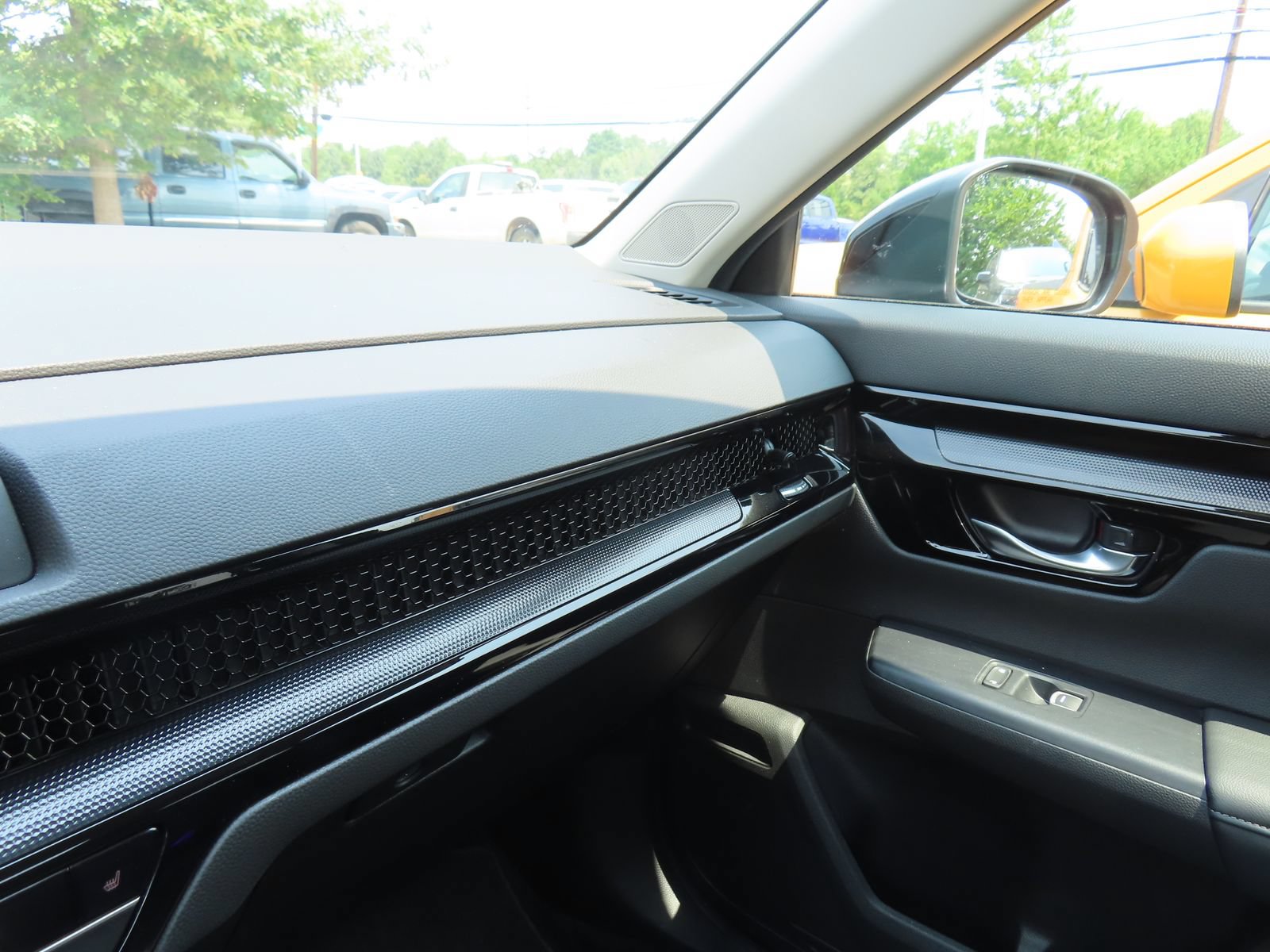 Used 2025 Honda CR-V EX-L image 23