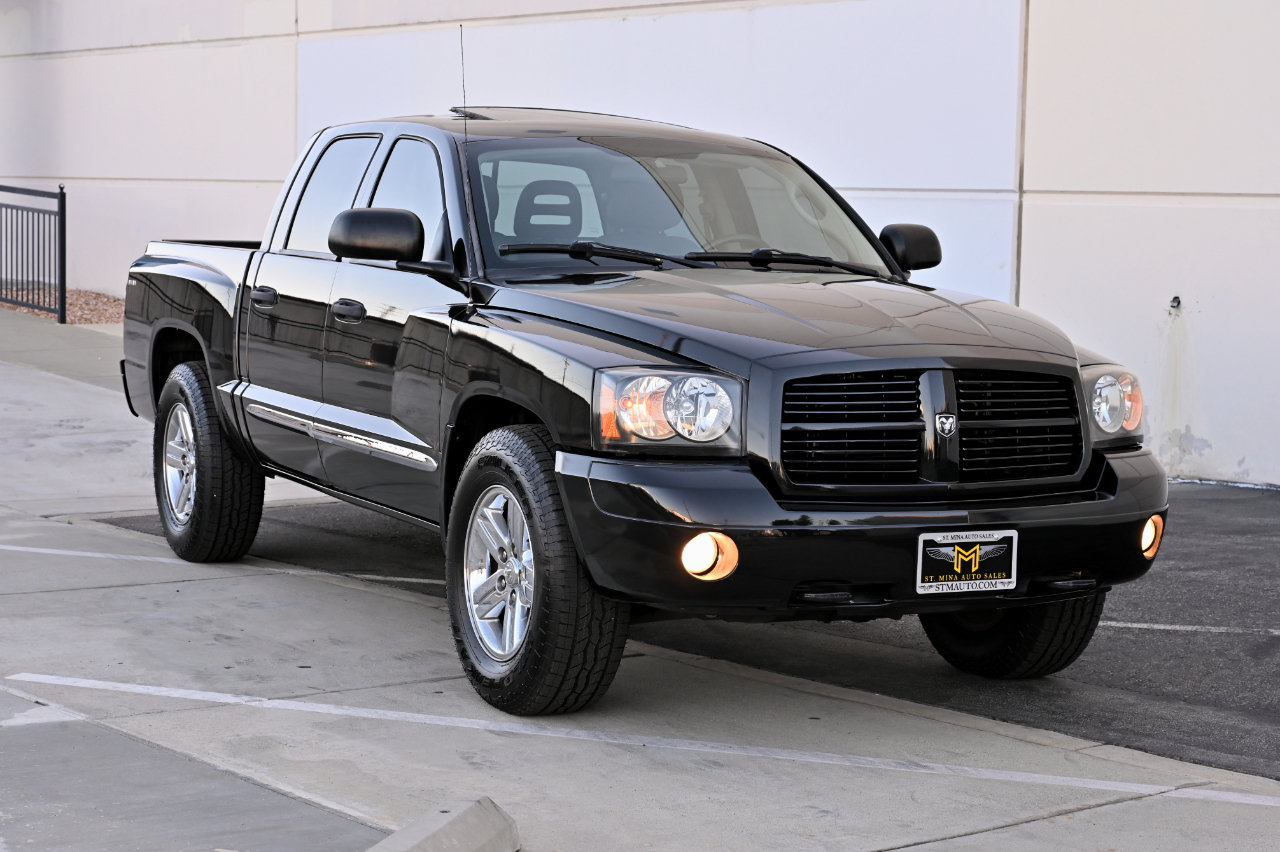 Used 2007 Dodge Dakota Laramie w/ Sun & Wheel Value Group AWD/4WD image 9