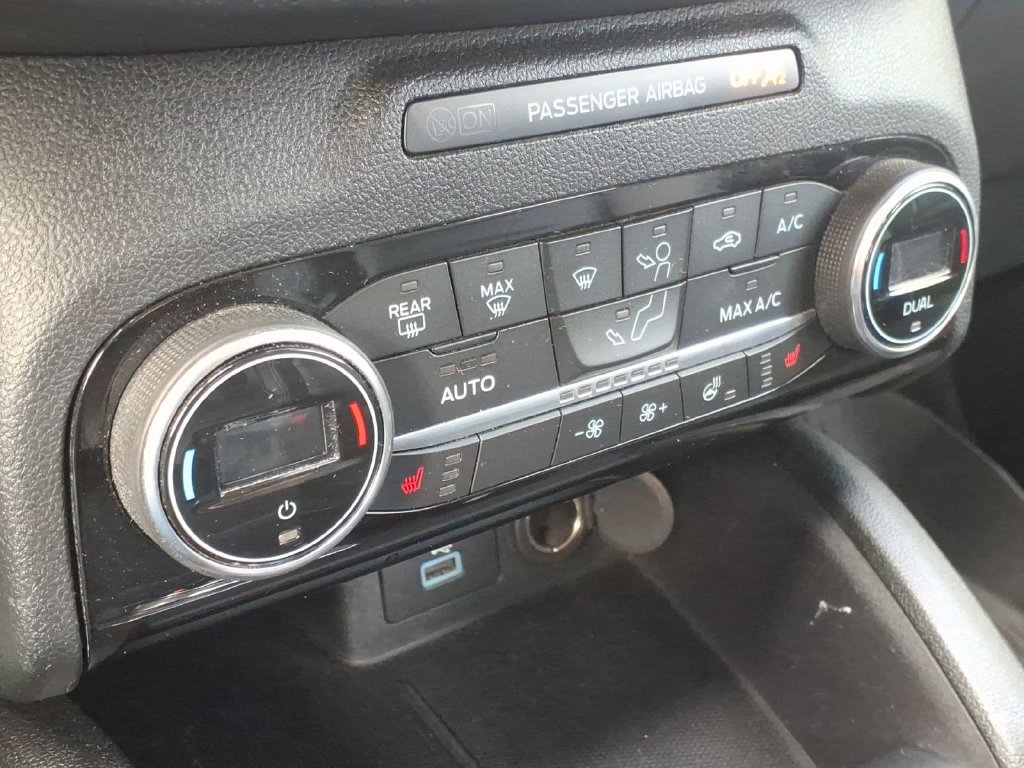 Certified 2021 Ford Escape Titanium AWD/4WD image 26