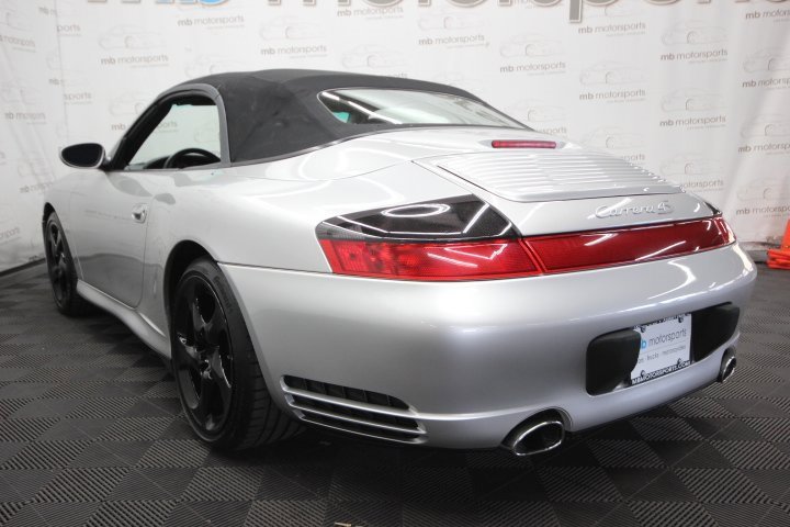Used 2004 Porsche 911 Carrera 4S image 4