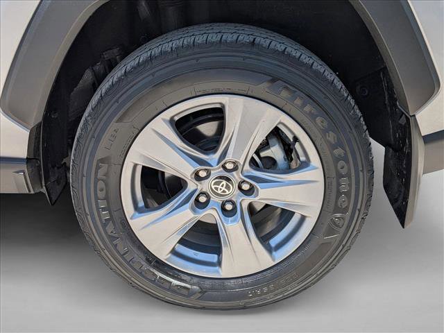 Used 2024 Toyota RAV4 XLE AWD/4WD image 23