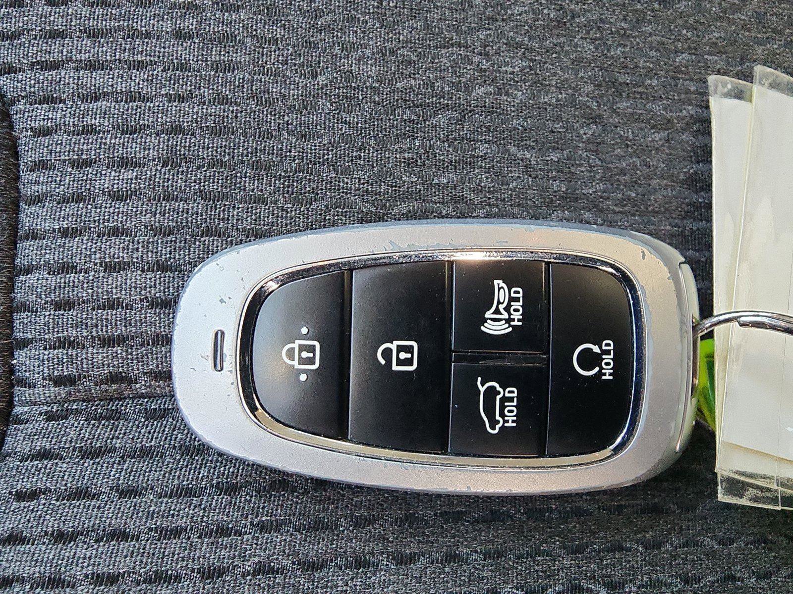 Used 2023 Hyundai Santa Fe SEL image 26