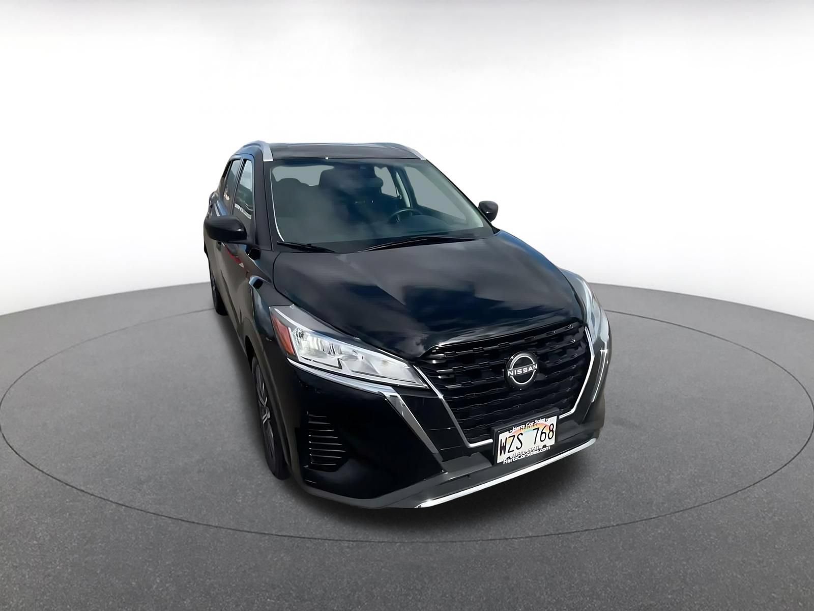 Used 2024 Nissan Kicks SV FWD image 3