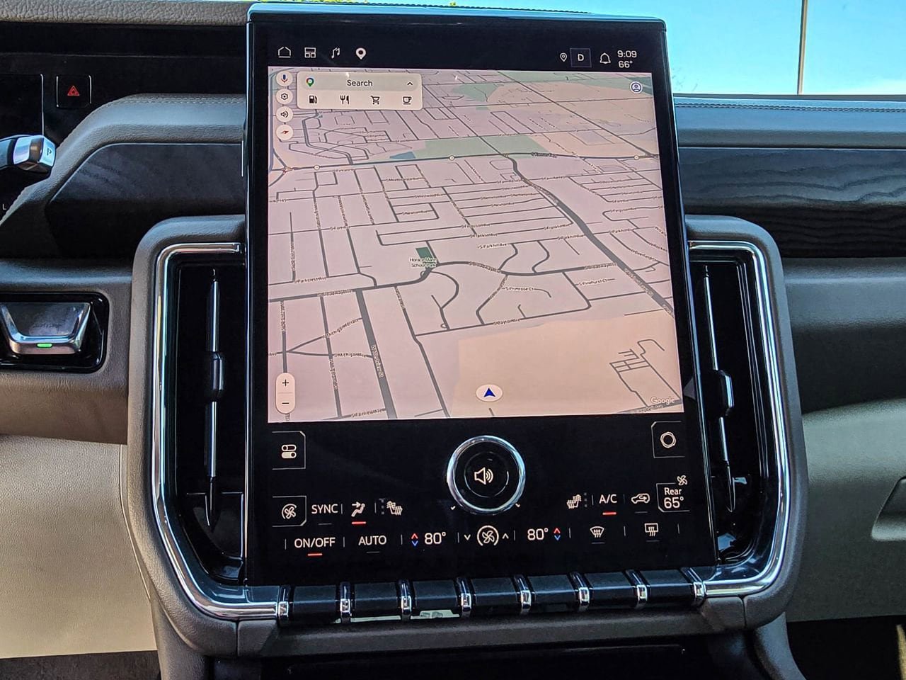 Certified 2025 GMC Yukon Denali image 19